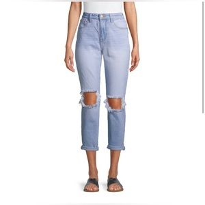 No Boundaries High Rise Mom Jeans
